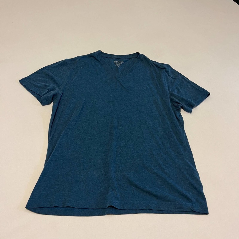 Banana Republic Casual v-neck blue premium wash t-shirt M